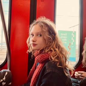 Ella, Babysitter à Lochristi