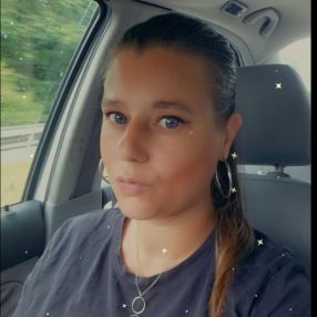 Carmelina, Babysit in Aiseau-Presles