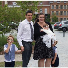 Courtney, Famille à Aalst