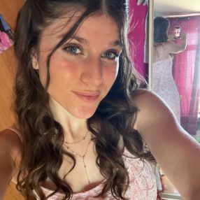 Ambre, Babysitter à Florennes