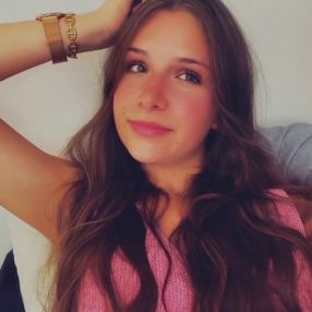 Camille, Babysit in Walhain