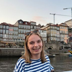 Eline, Babysit in Temse