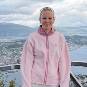 Laura Marie, Babysitter à Lievegem