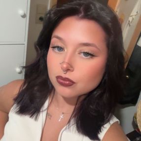 Nadège, Babysitter à 's Gravenbrakel