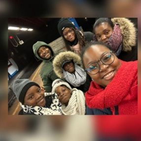 Zabibu, Famille à Charleroi