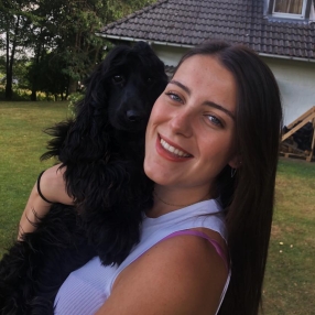 Laure, Babysitter in Roeselare