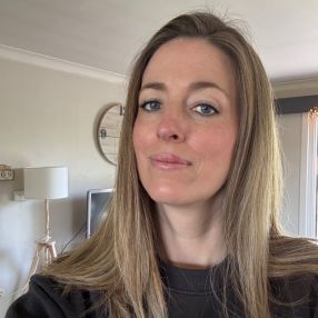 Saskia, Babysit in Nieuwerkerken
