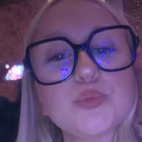 Merryl, Babysitter à Éghezée