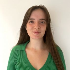 Bo, Babysitter à Asse