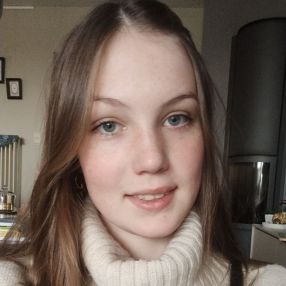 Anthe, Babysitter à Lievegem