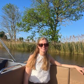 Helene, Babysitter in Knokke-Heist