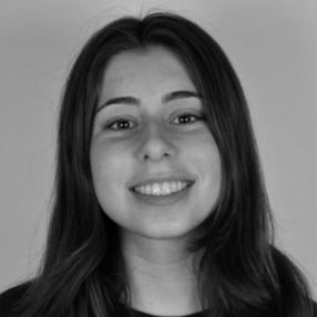 Lotte, Babysitter à Lennik