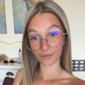 Zoelyne, Babysitter à Doornik
