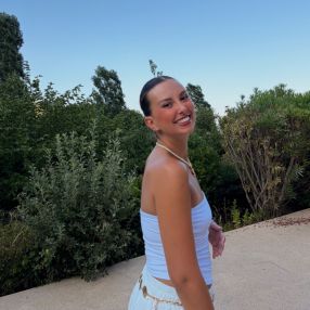 Solyne, Babysit in Flémalle