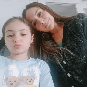 Deborah, Gezin in Charleroi