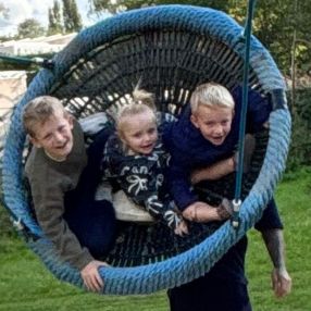 Yessie, Gezin in Oostakker