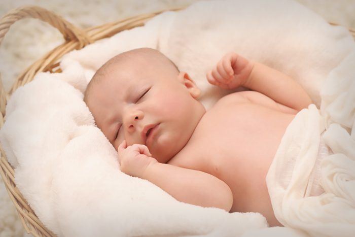 niñera de bebés recién nacidos, bebé durmiendo
