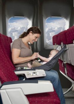Inventos para viajar con niños pequeños en avión 5
