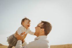 Permiso de paternidad en España ampliado a 5 semanas