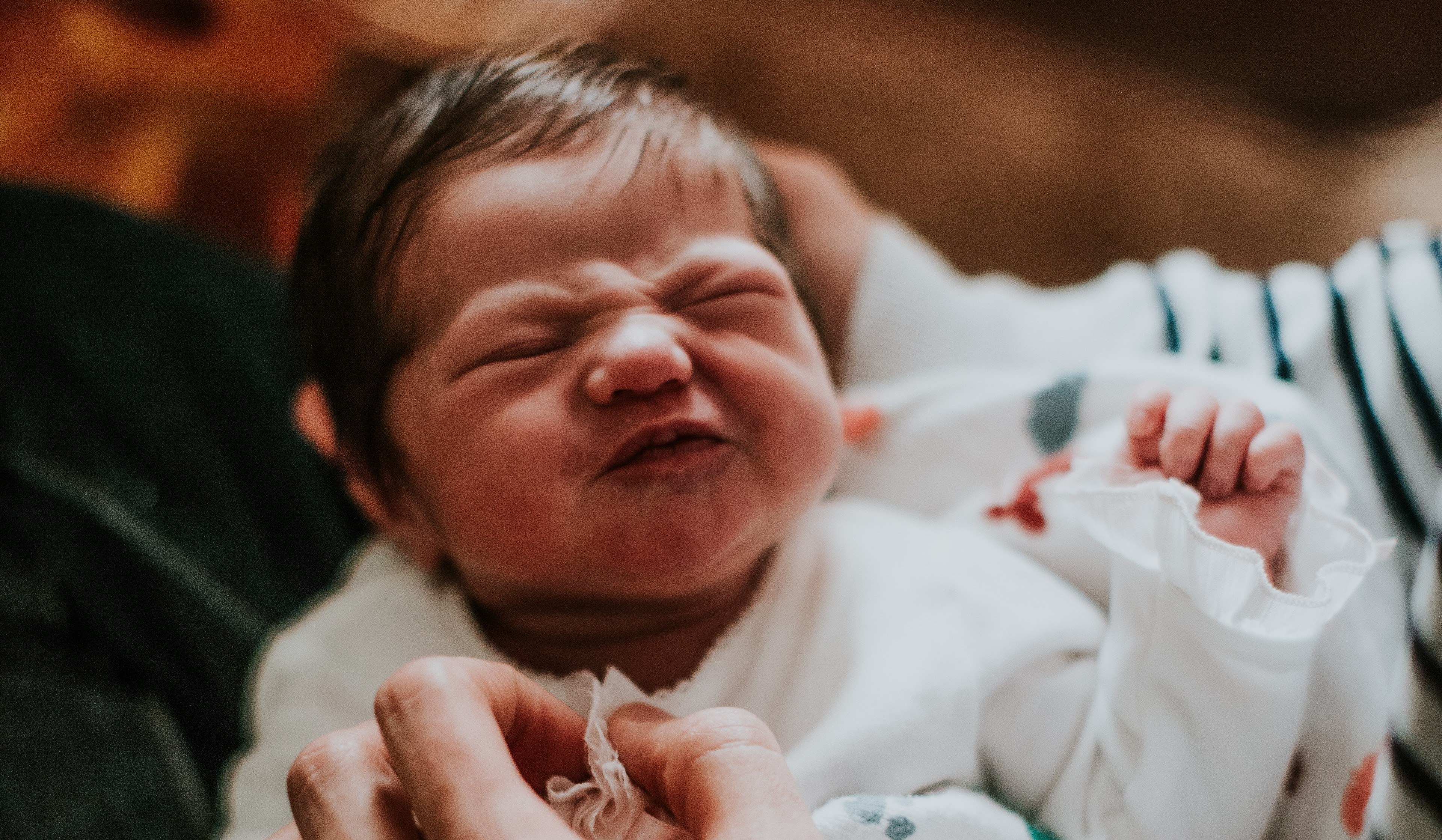 Perché Un Neonato Piange E Come Calmarlo Sitly Blog