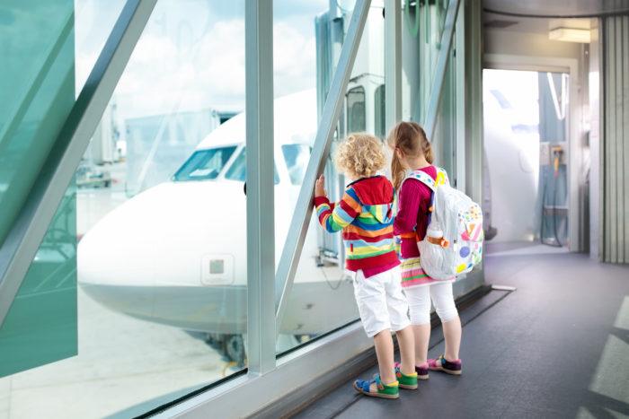 catalogus lijn Raad Reizen met kinderen tips: voor autoreizen en vliegen met je kind : Sitly  blog