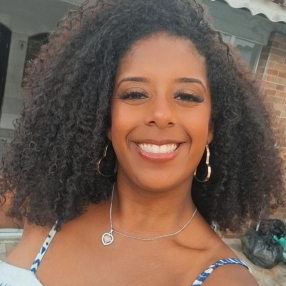 Andreia, Babá em Embu-Guaçu