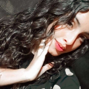 Natalia, Babá em Mateus Leme