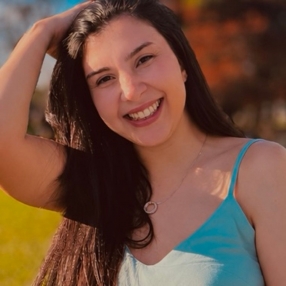 Julia Sankari, Babá em Curitiba