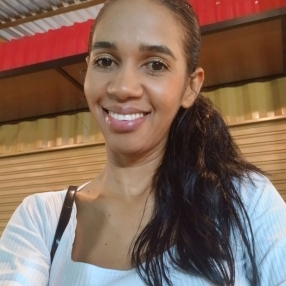 Cristilaine, Babá em Aracaju
