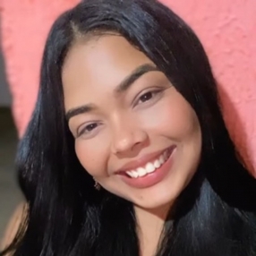 Raiane, Babá em Queimados