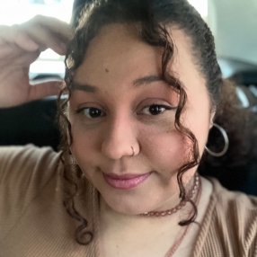 Criziane, Babá em Alvorada