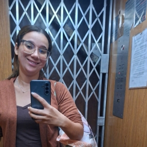 Julia, Babá em Rio de Janeiro