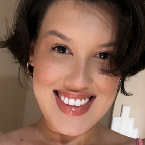 Karoline, Babá em Pinhais