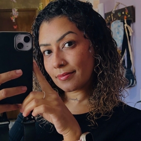 Alessandra, Babá em São Paulo