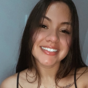 Letícia, Babá em Navegantes