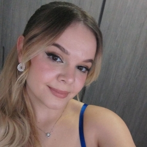 Bruna, Babysitter in São José dos Campos