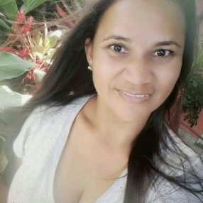 Adriana, Babá em Santo Antônio