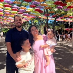 Livia, Família em Salto