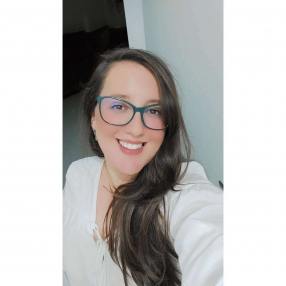 Bruna, Babá em Santos