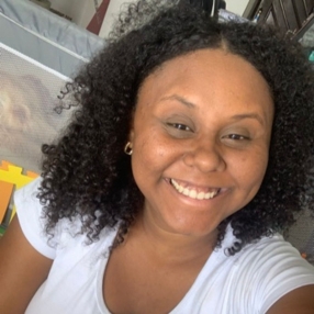 Milena, Babá em Santos