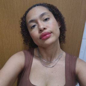 Larissa, Babá em Iguatu