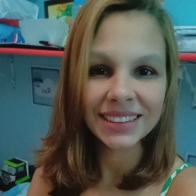 Juliana, Babá em Três Rios