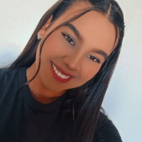 Brenda, Babá em Uberlândia