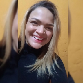 Núbia, Babysitter in Carapicuíba