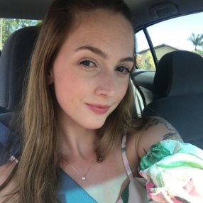 Alexia, Babá em Sombrio