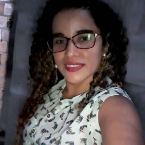 Josiane, Babá em Porto Seguro