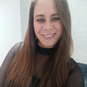 Carina, Babá em Sarandi