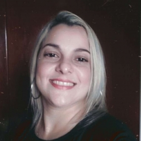 Gisa, Babá em Além Paraíba