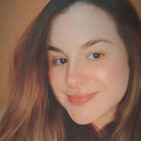 Luiza, Babá em Imbituba