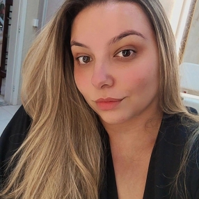 Ana, Babysitter in Sarandi